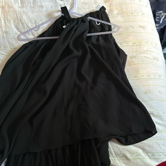 Venus dress - Picture 1 of 5